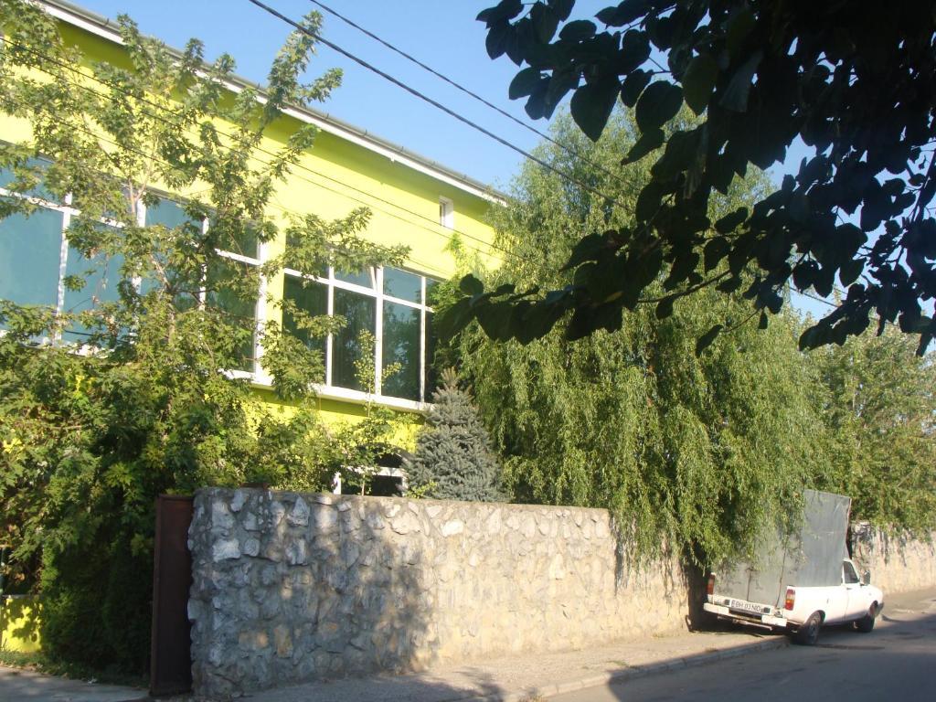 Pension Eclipse Oradea Zewnętrze zdjęcie